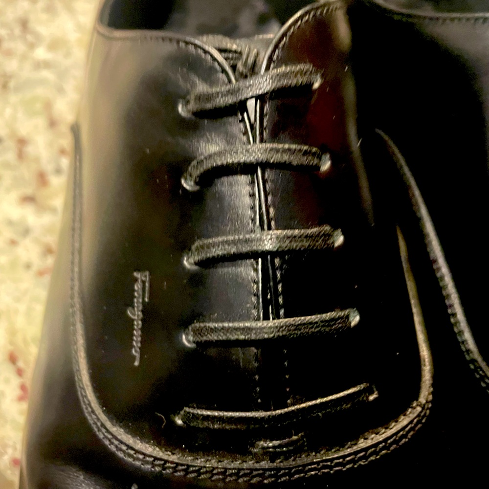 Salvatore Ferragamo Oxfords black size 10D